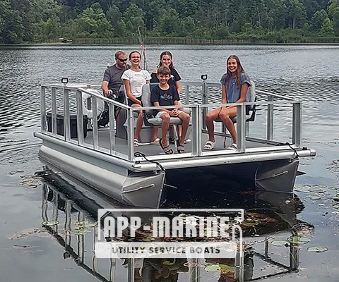 UTL-14R&trade; Sport Pontoon Boat